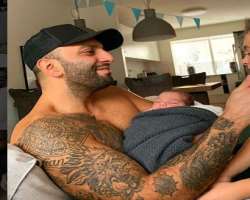 Lakap is a tattoo enthusiast and has hands full of various tattoos.